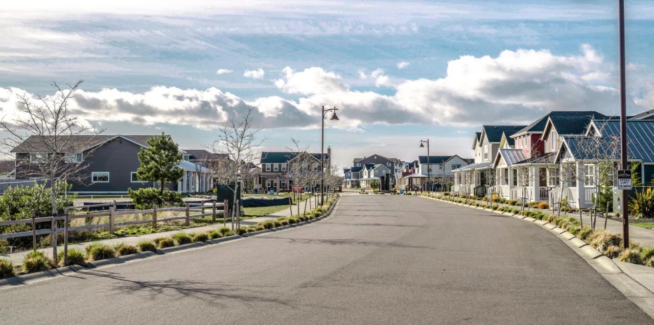 Otter Spotter On The Water Villa Ocean Shores Exterior foto